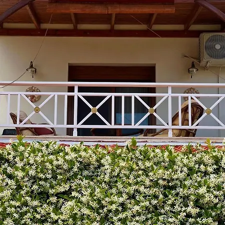 Little Paradise By The Sea Kriopigi